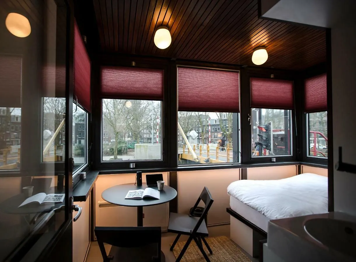 Sweets - Theophile De Bockbrug contacts